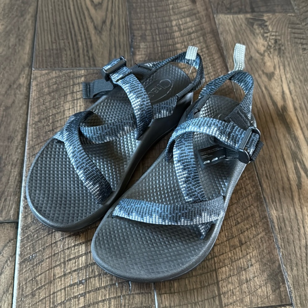 CHACO SANDALS EUC‎ KIDS Size 4